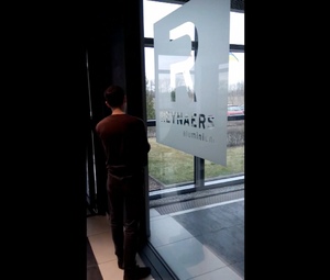 Розсувні двері Hi-Finity (Reynaers)