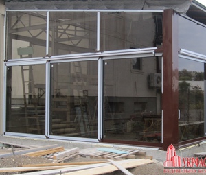 Алюминиевые подъемно-раздвижные двери Alumli M300 и окна M11500