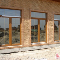 Житловий будинок у Вишеньках скління віконних і балконних прорізів (металопластикова система Euro Design 70)